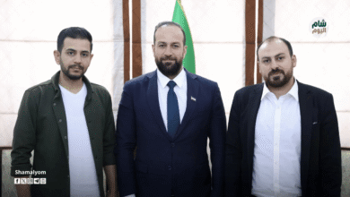 وزير الإعلام يشدد على حماية حرية الصحفي