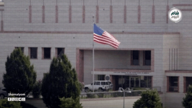 السفارة الأمريكية تعلن تعليق خدماتها القنصلية في سوريا